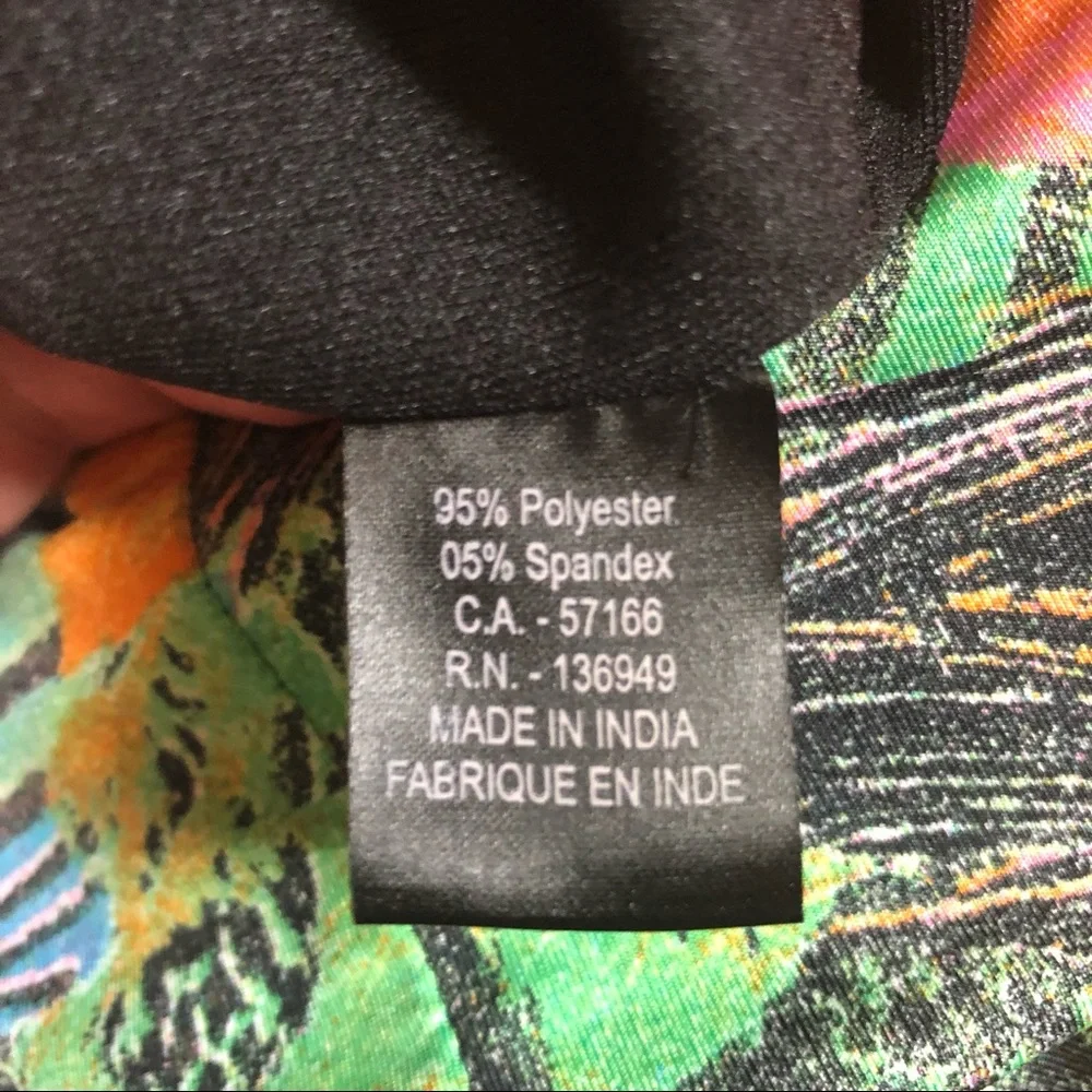 Women’s Tango Mango Tropical Ruffled front feathers & animal print dress size L - Picture 13 of 14